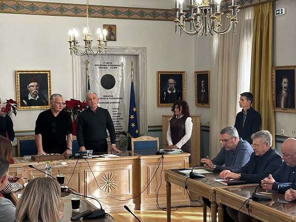 Perifereiaki epitropi pita