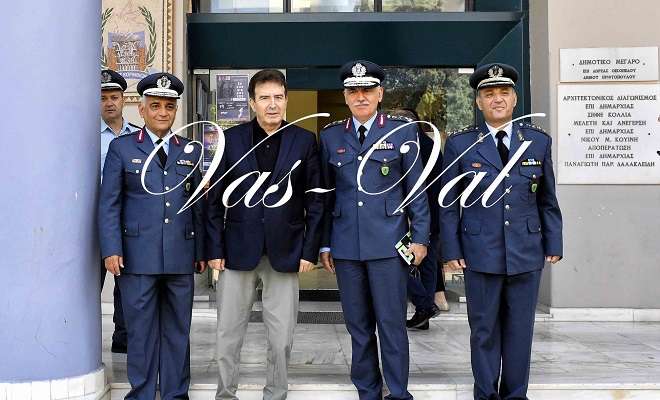 Stavrelis xrysoxoidis police 2